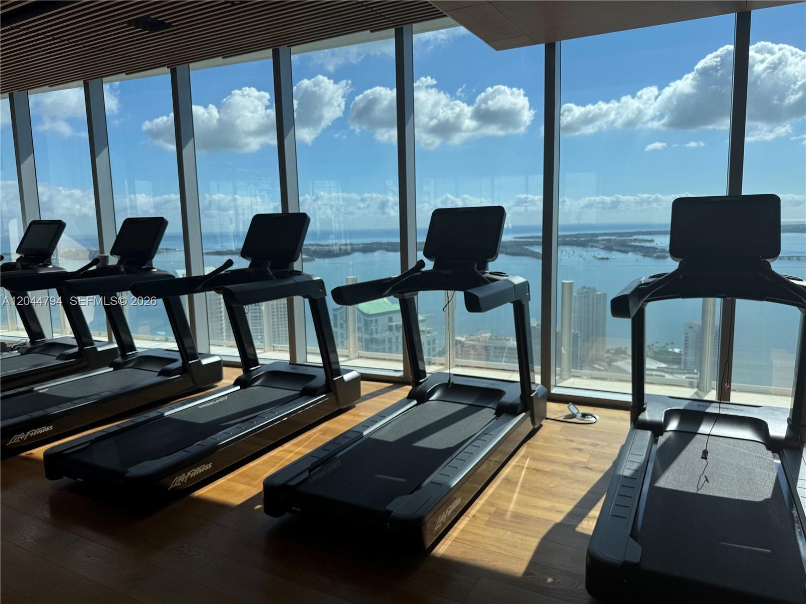 Building Photo - 300 Biscayne Boulevard Way