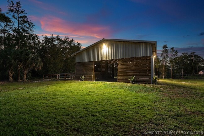 Building Photo - 16105 Temple Blvd