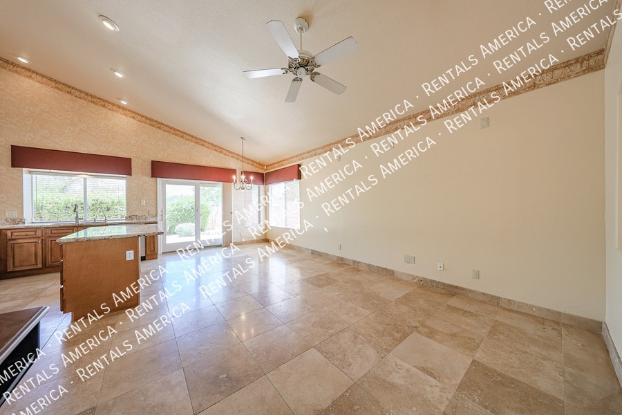 Building Photo - 15237 S 47th Way