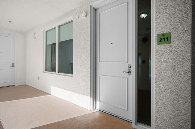 Building Photo - 1375 Beach Rd