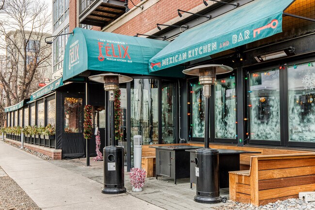 Building Photo - 1441 Central St