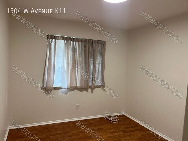 Building Photo - 1504 W Ave K11