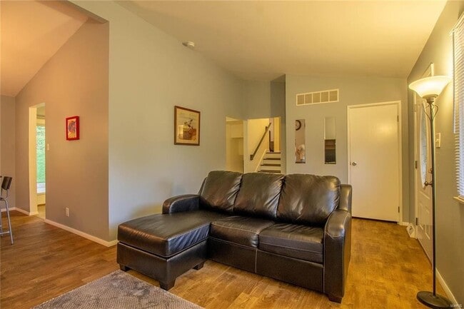 Building Photo - Kirkwood Split Level on a Cul-de-sac! Avai...