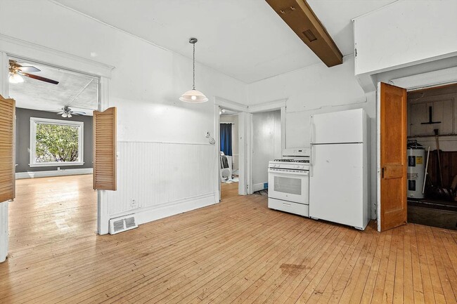 Building Photo - Freemont Duplex