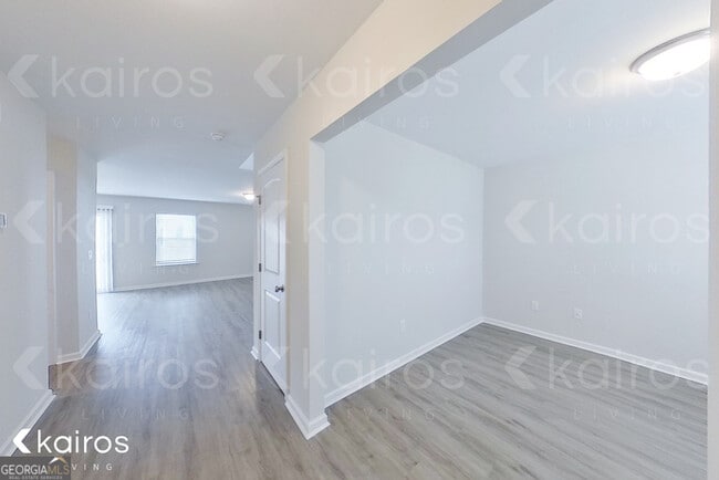 Building Photo - 15 Duluth Dr