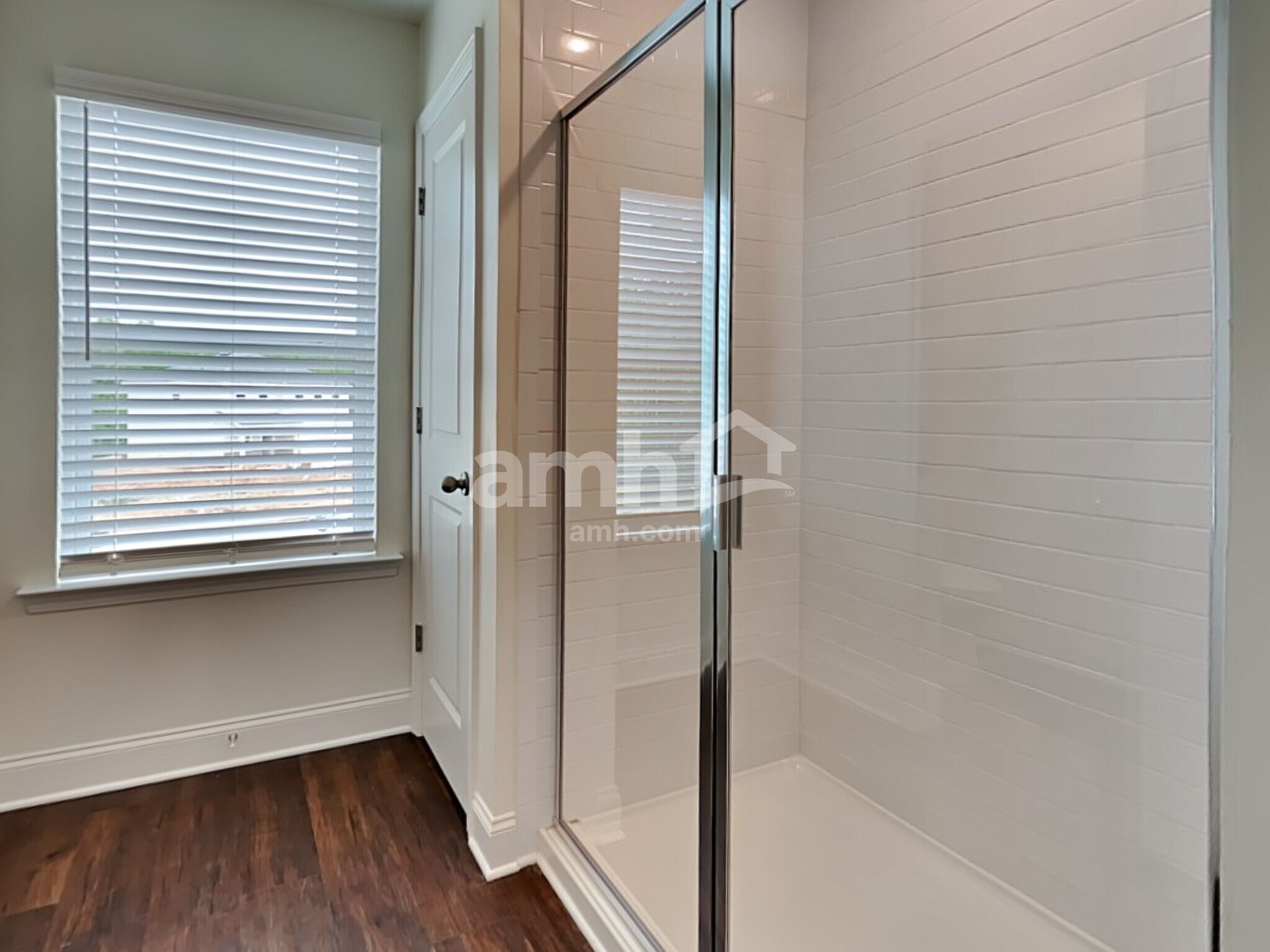 Building Photo - 3730 Blackshear Pl