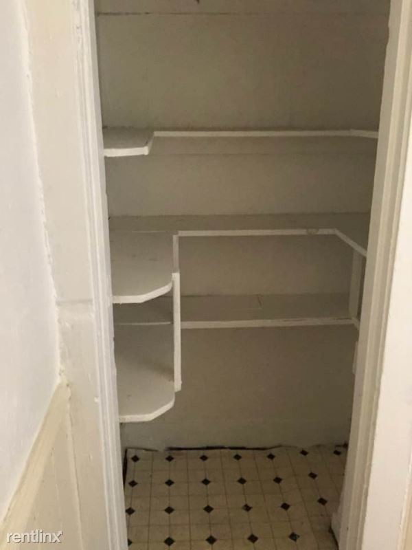 Building Photo - 86 Raymond St