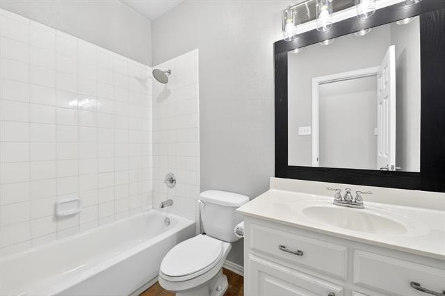 Building Photo - 2169 Hunt Club Trail