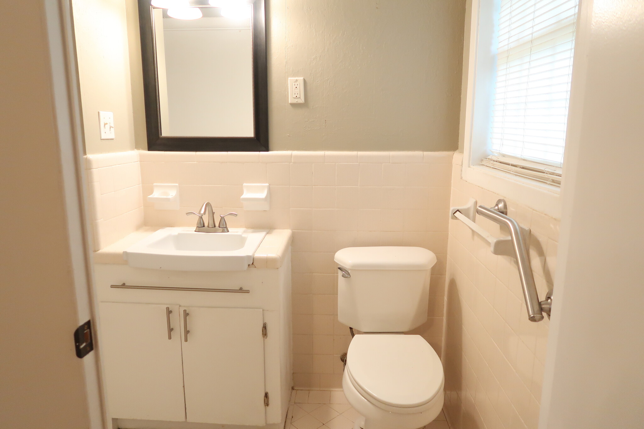 bath with shower only - 1038 Old Sterlington Rd