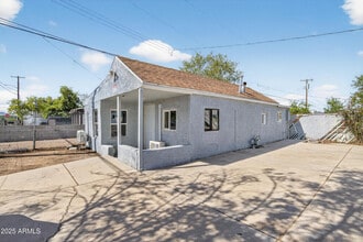 Building Photo - 1410 S 24th Ave