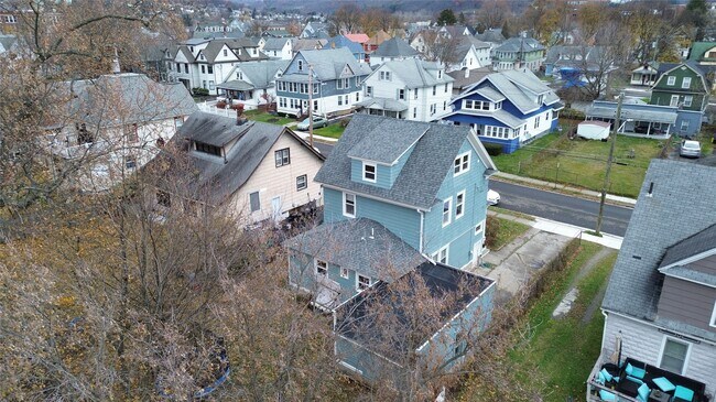 Building Photo - 50 Crocker Ave
