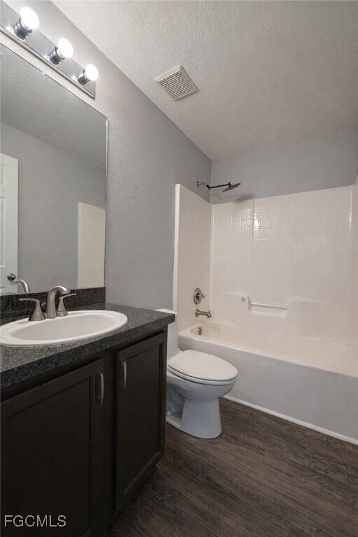 Building Photo - 1222 NE 40th Terrace