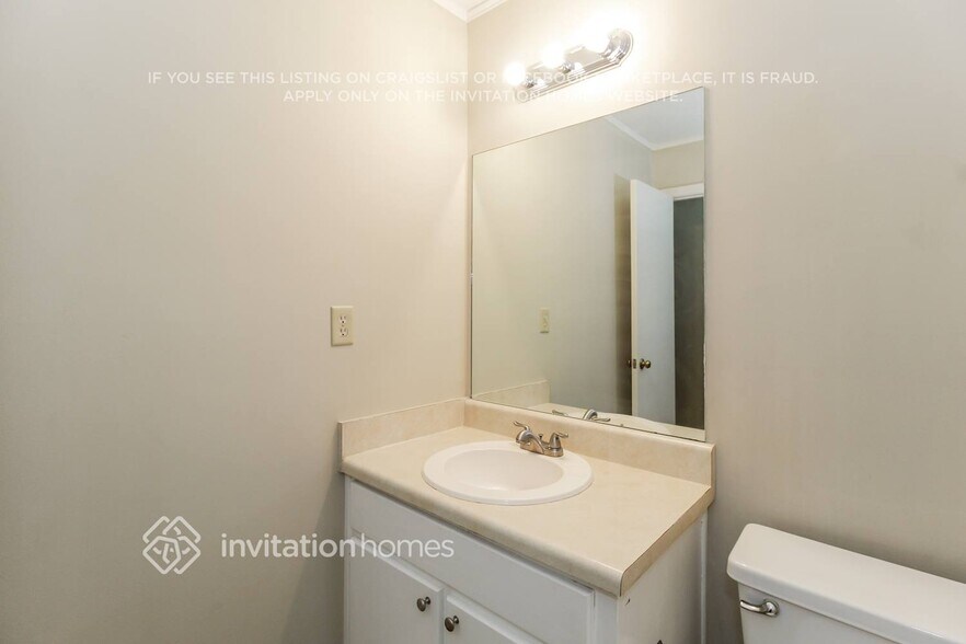 Building Photo - 1130 Guernsey Dr