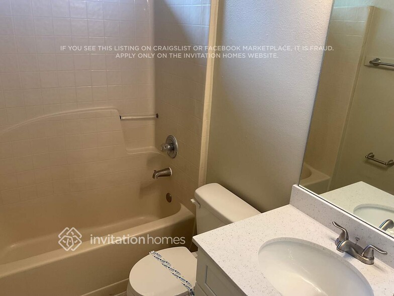 Building Photo - 3133 Blaine Cir