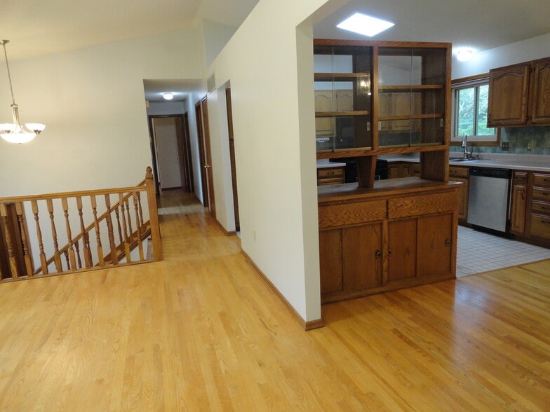 Building Photo - 503 24th Street SW