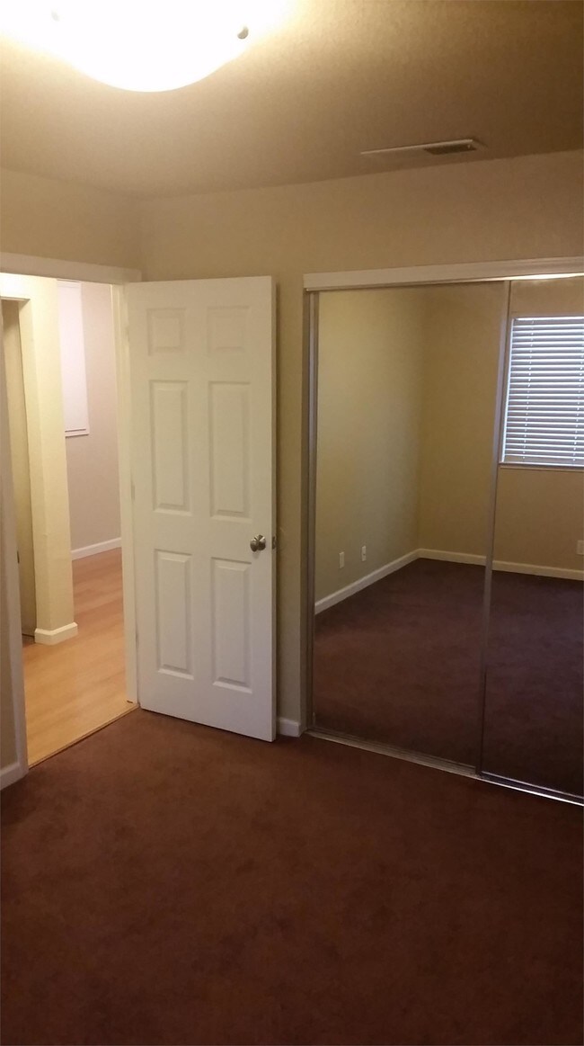 Building Photo - 1114 Nord Ave