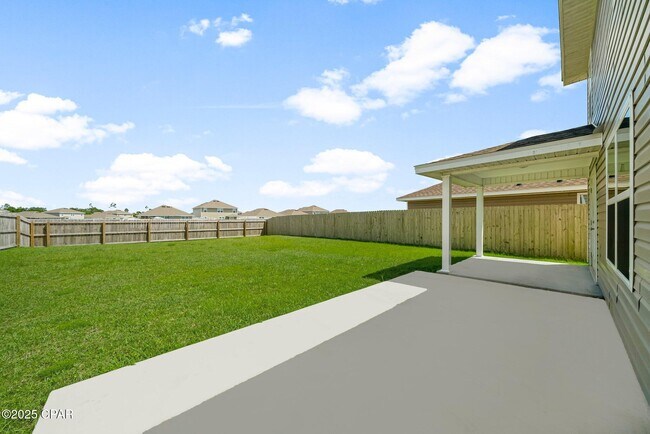 Building Photo - 123 Tiller Dr