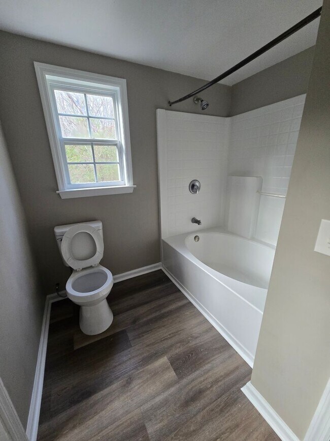 Building Photo - Property Manager Special! Skip your first month’s rent upon approval. Apply now—this offer won’t ...