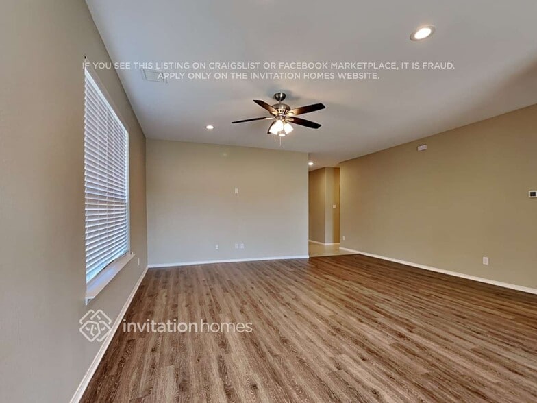 Building Photo - 2106 Slow Stream Dr