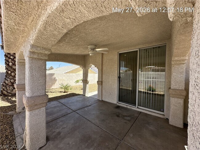 Building Photo - 1006 Wreath Ct