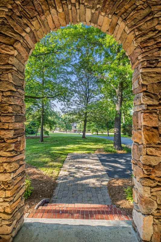 Building Photo - 1127 Glendale Ln