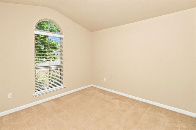 Building Photo - 516 Tula Trail