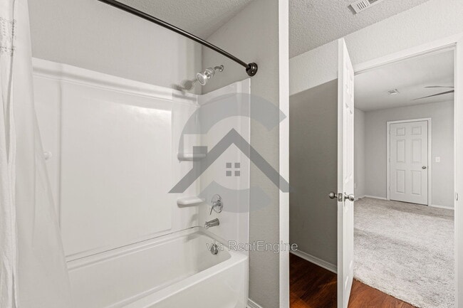 Building Photo - 10220 Brandi Kay Dr