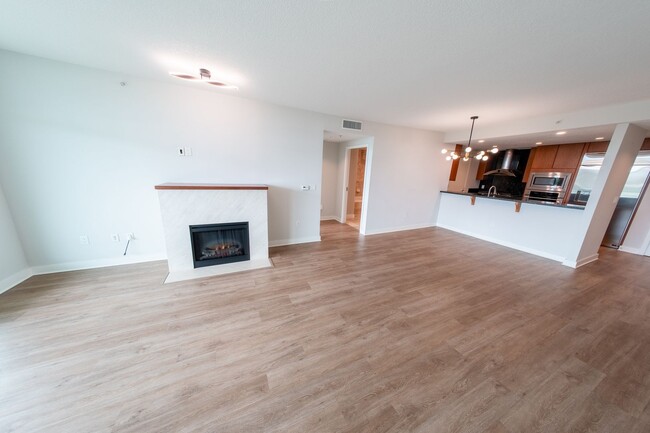 Building Photo - CROWN JEWEL OF URBAN ELEGANCE: BEST RENTAL...