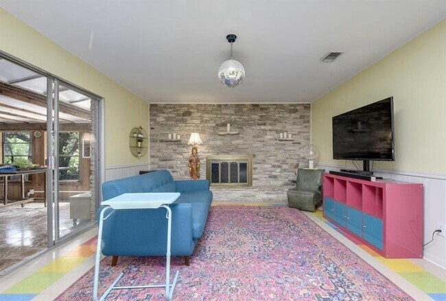 Building Photo - 11403 Indianhead Dr