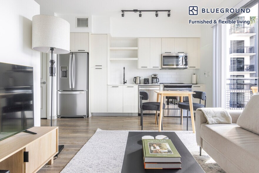 Building Photo - 221 SW 12th St