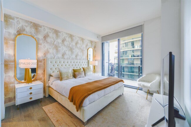 Building Photo - 45 SW 9th St