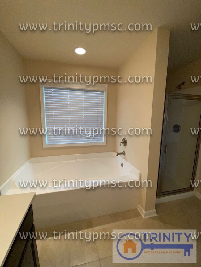 Building Photo - COMING SOON!! Five Forks area of Simpsonvi...