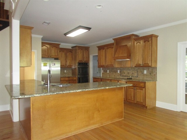 Building Photo - 140 Cambridge Woods Dr