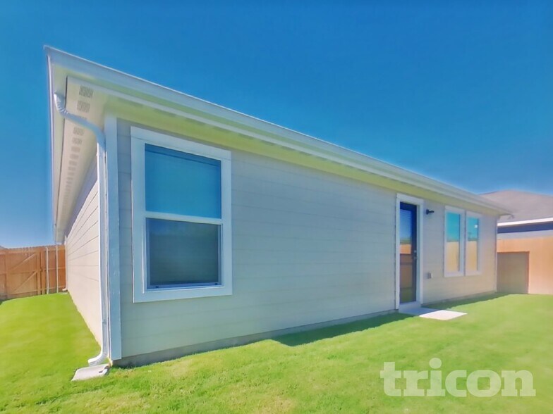 Building Photo - 11836 Mancos Trl