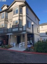 Building Photo - 8879 SW Elena Ln