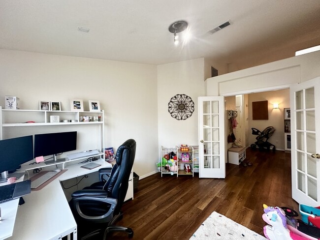 Building Photo - 5420 Kokopelli Ct NW