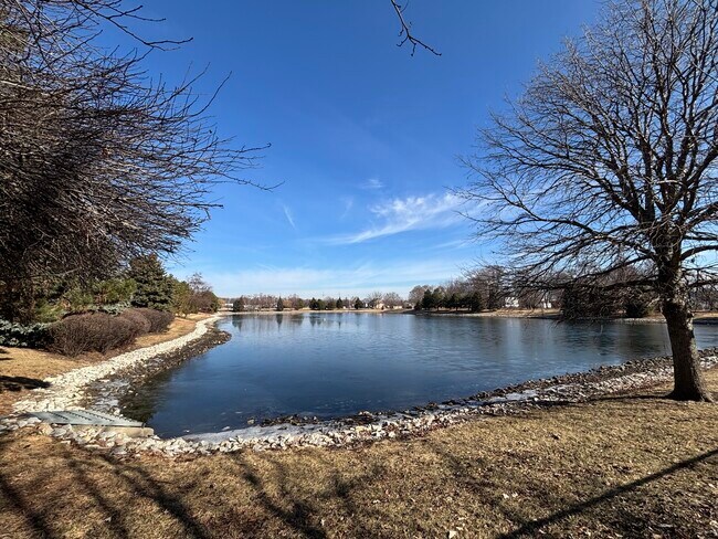 Building Photo - 1416 Finch Dr