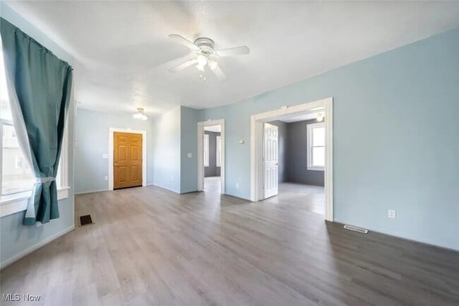 Building Photo - 3399 E 65th St