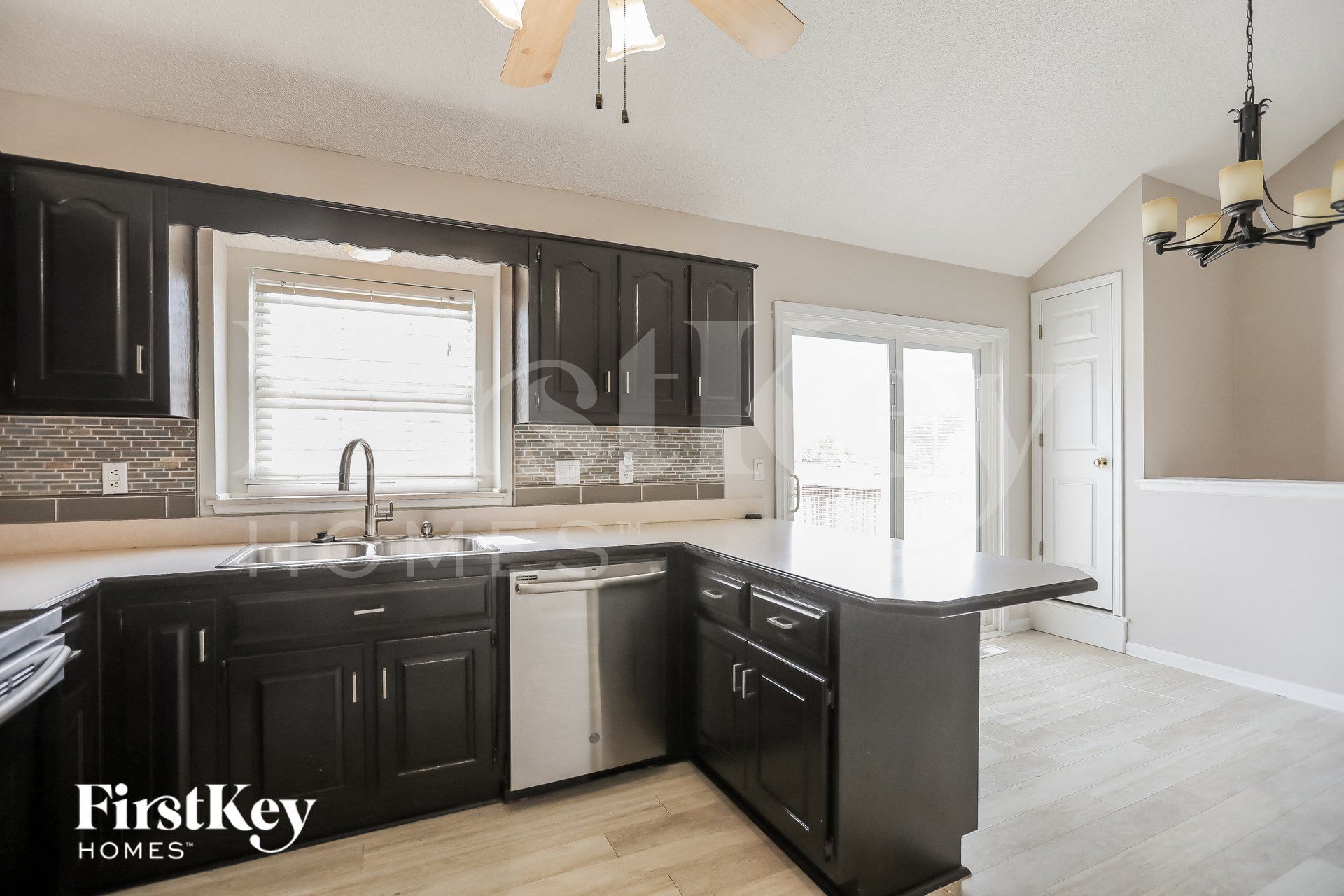 Building Photo - 1009 Peggy Dr