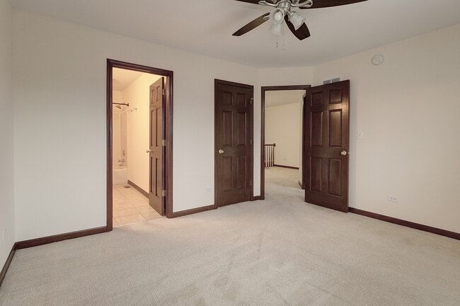 Building Photo - 23055 Ironwood Dr