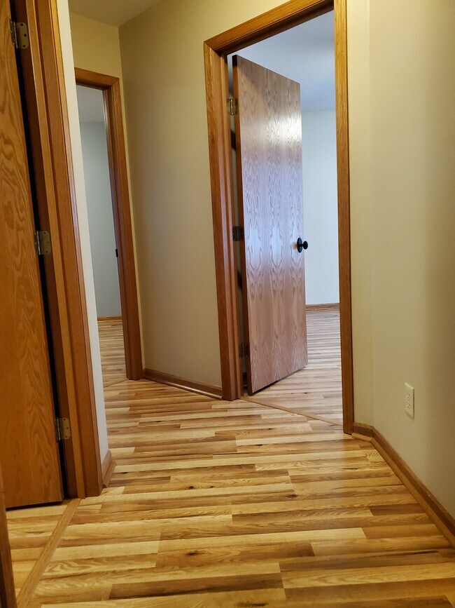 Building Photo - 1519 Portland Ave S