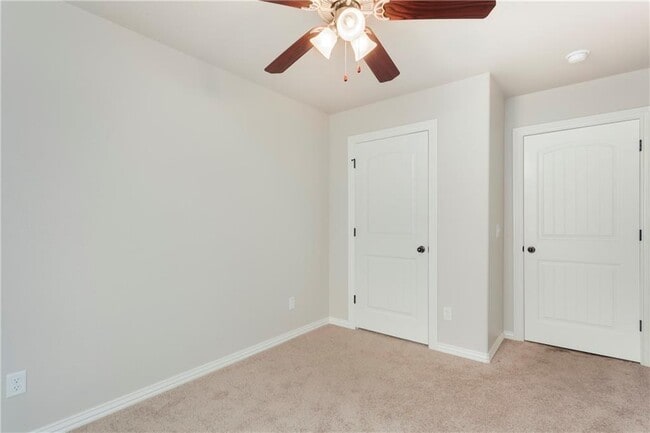 Building Photo - 1407 Summer Ave