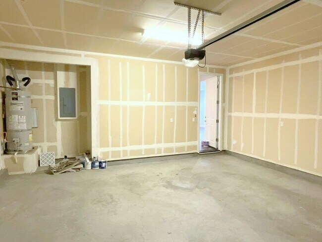 Building Photo - 4807 Valerio St