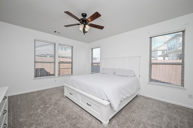 Building Photo - 28610 Cranford Sage Ln