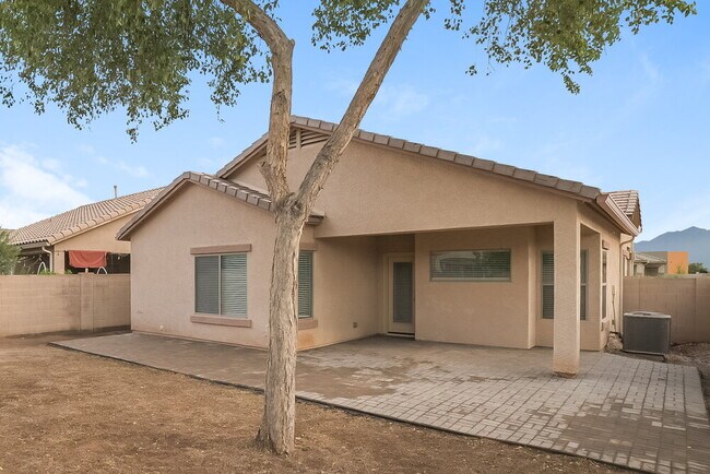 Building Photo - 10240 W Chipman Rd