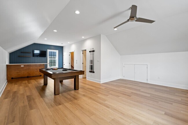 Building Photo - Available Early April! Gorgeous Updated 5-Bedroom, 5-Ba in the Desirable Amberly Community!