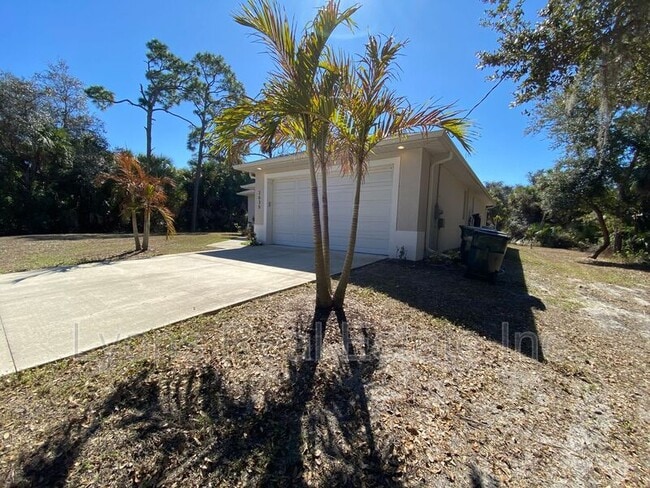 Building Photo - 2635 Starview Ave