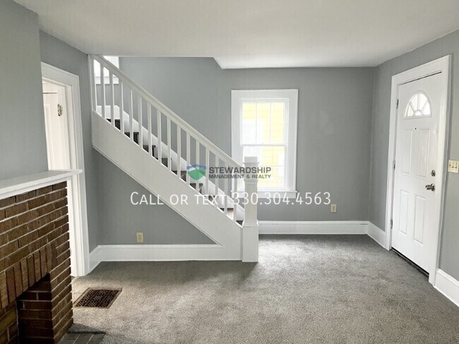 Building Photo - 1012 Brown St