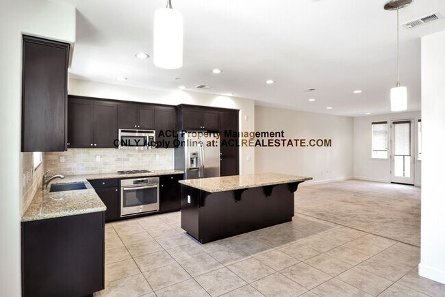 Building Photo - Spacious, 4 bed 3 bath Dublin Home For Rent