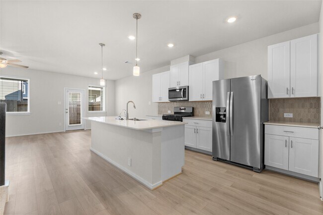 Building Photo - 700 Sand Dollar Dr